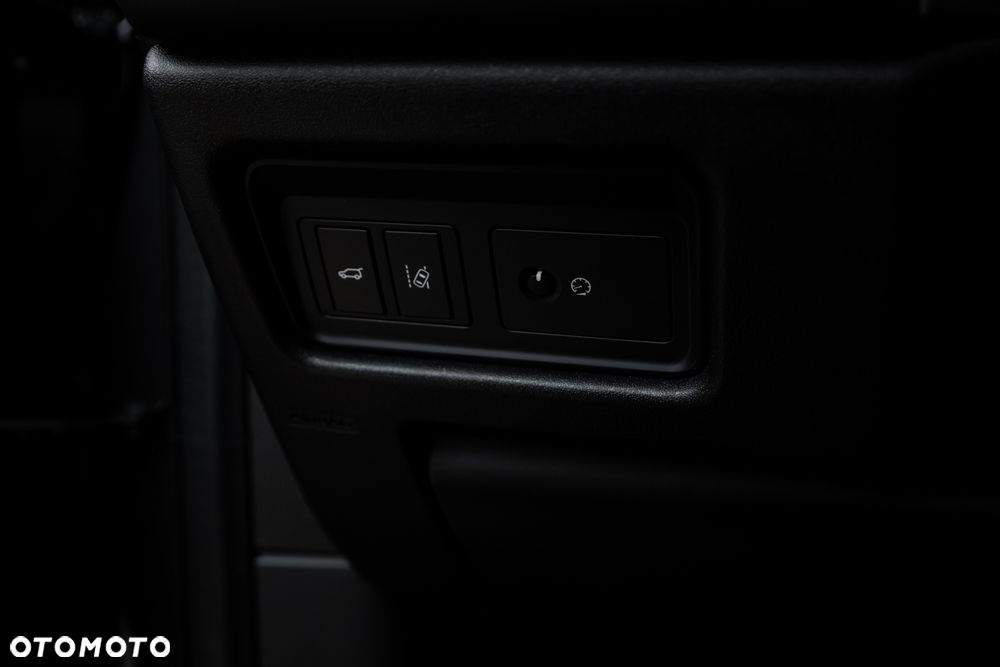 Land Rover Discovery Sport TD4 HSE - 29