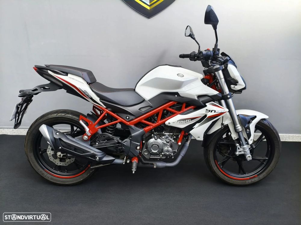 Benelli BN - 8