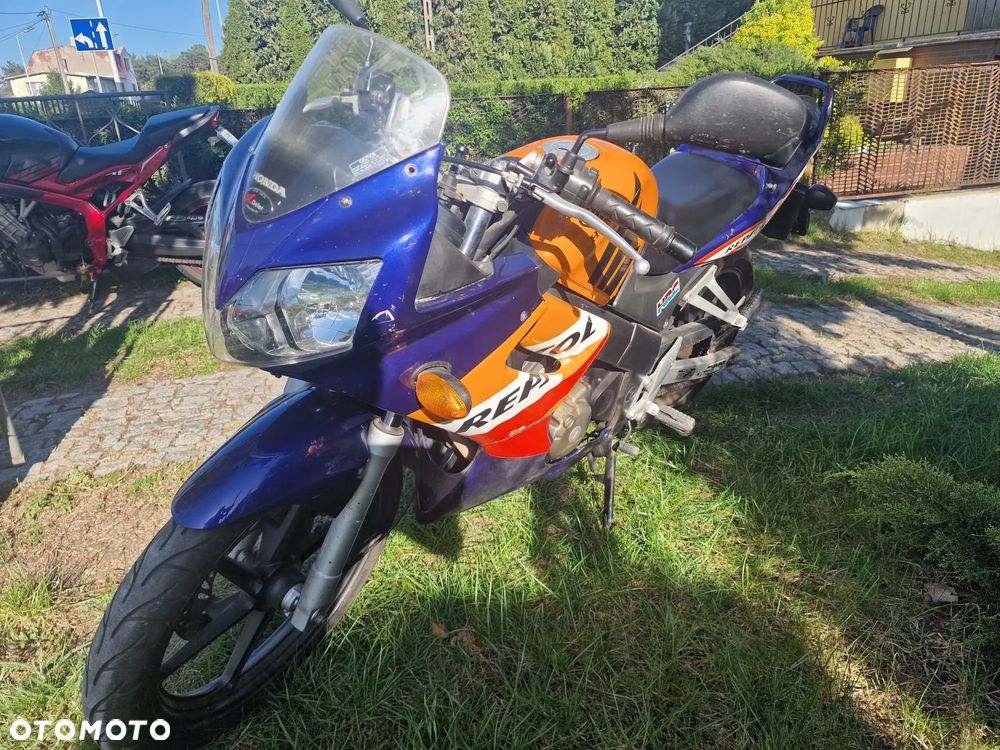 Honda CBR - 3