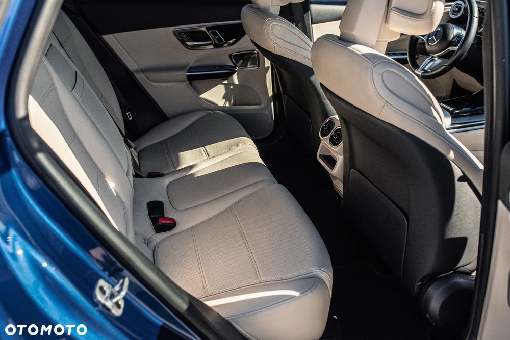 Mercedes-Benz GLC 220 d mHEV 4-Matic Avantgarde - 28