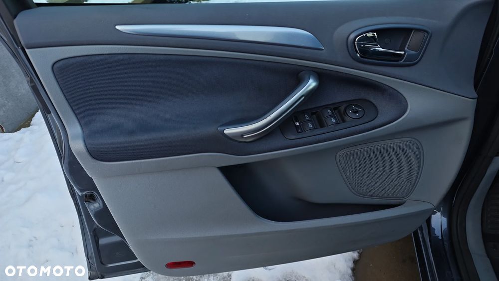 Ford Galaxy 2.0 Titanium - 18