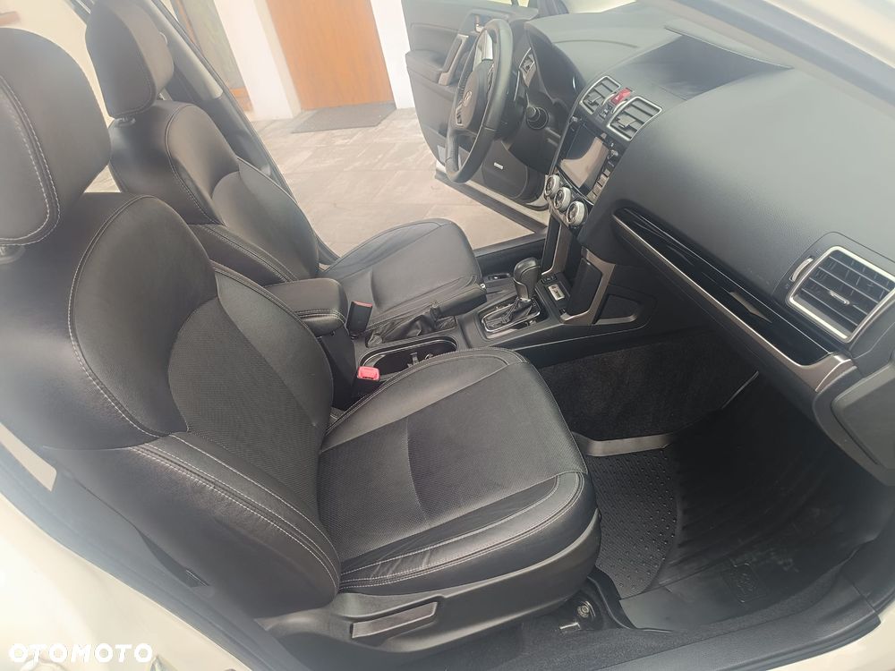 Subaru Forester 2.0 XT Sport Lineartronic - 18