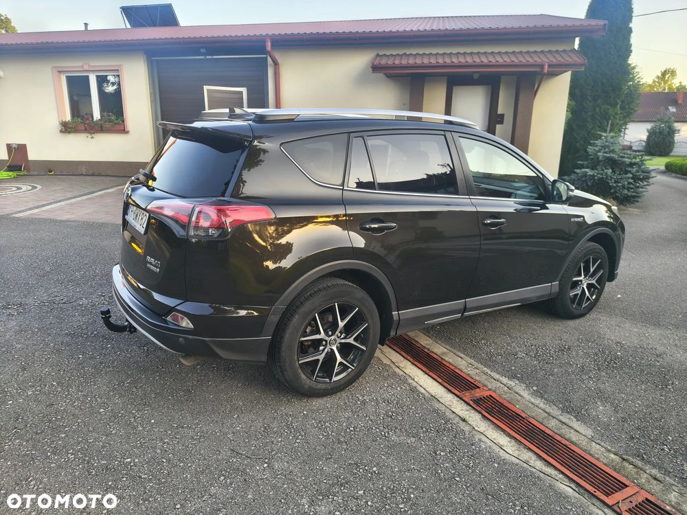 Toyota RAV4 Hybrid Premium 4x4 - 9