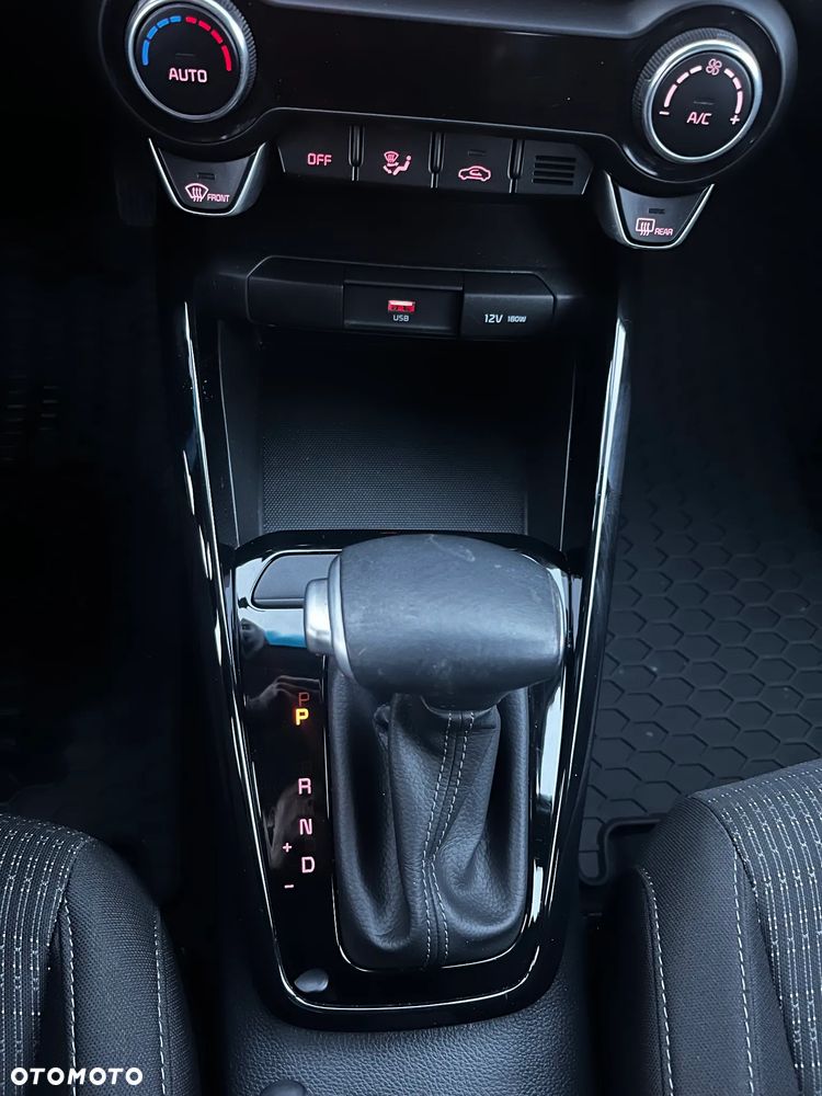Kia Stonic 1.0 T-GDI L Business Line DCT - 27