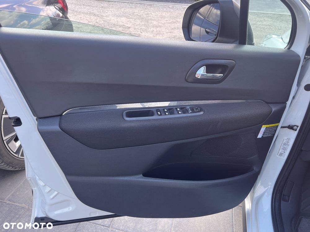 Peugeot 3008 1.6 HDi Trendy - 19