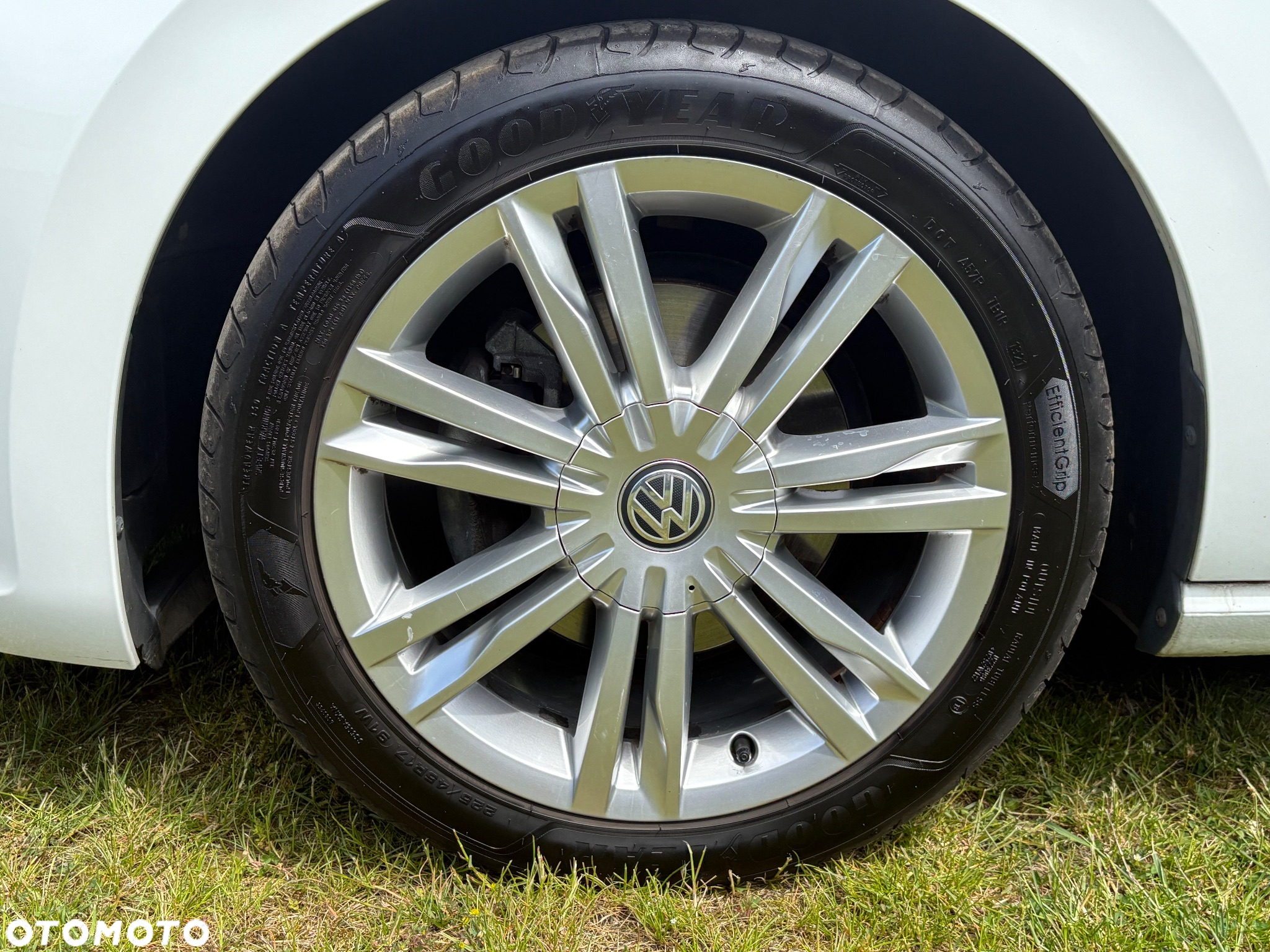 Volkswagen Golf Sportsvan 1.4 TSI (BlueMotion Technology) Comfortline - 32