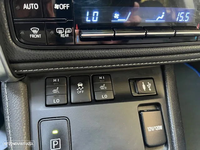Toyota Auris 1.8 HSD Exclusive +TSS+Navi - 16