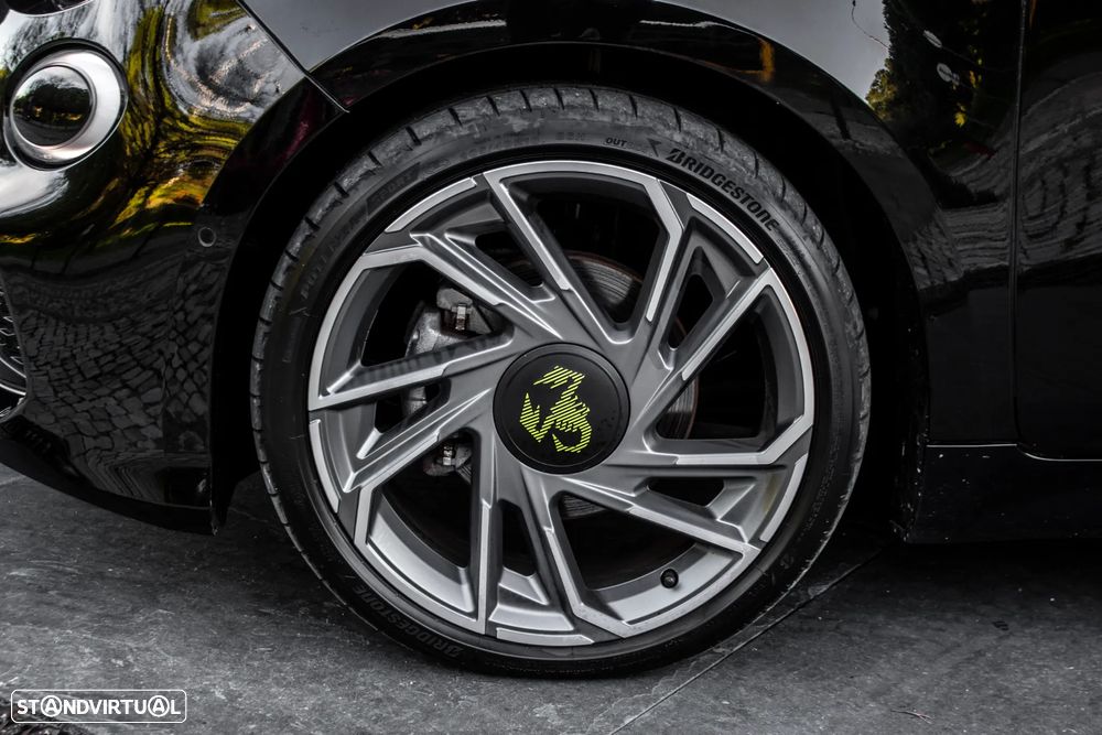 Abarth 500e Turismo - 11