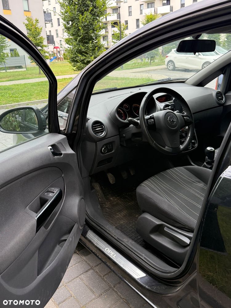 Opel Corsa 1.2 16V Enjoy - 8