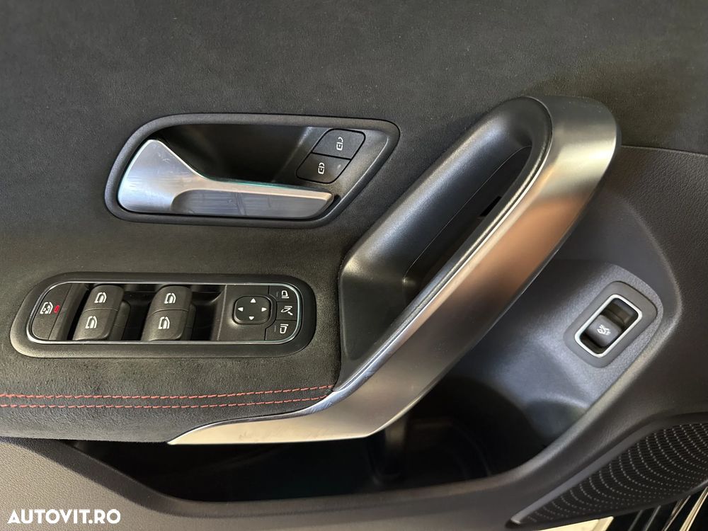 Mercedes-Benz CLA 180 7G-DCT Progressive - 27
