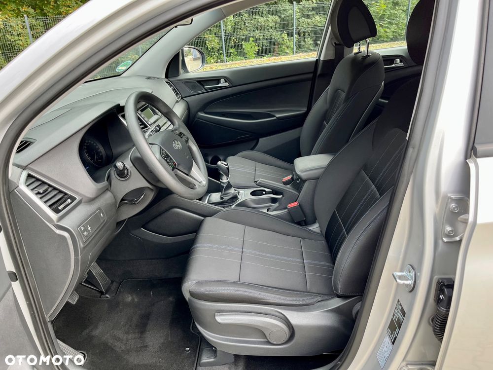Hyundai Tucson blue 1.7 CRDi 2WD Classic - 10