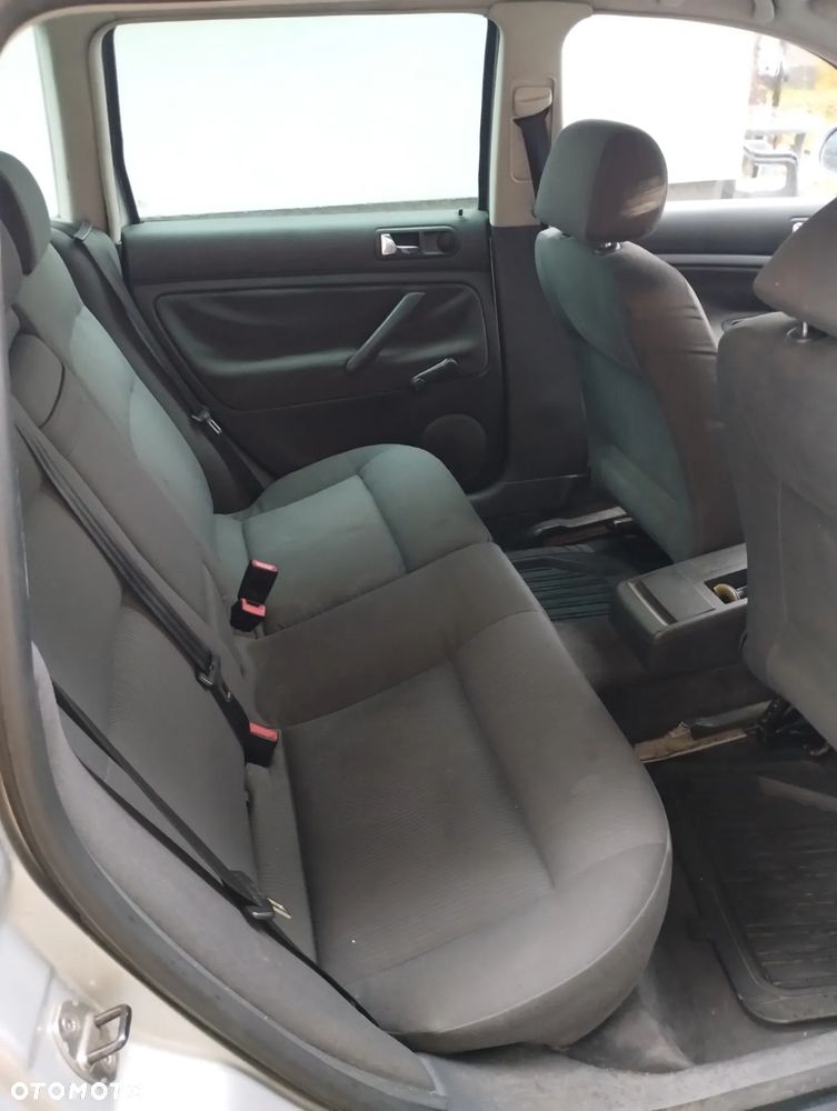 Volkswagen Passat Variant 1.9 TDI - 10