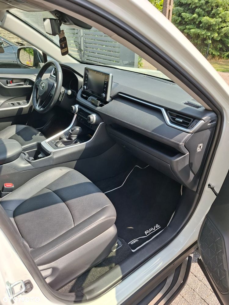 Toyota RAV4 2.5 Hybrid Executive 4x2 - 23