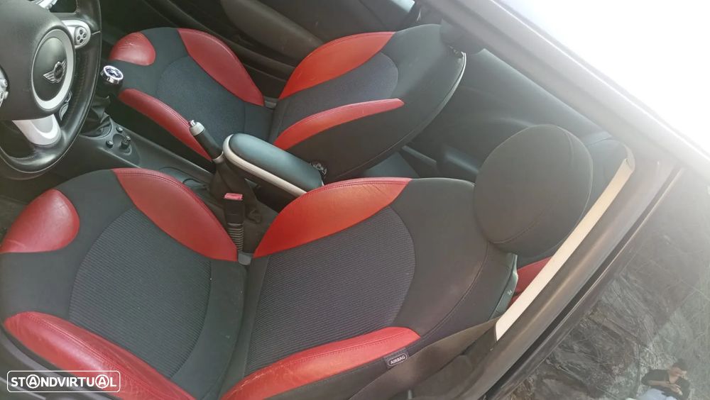 MINI 3 Portas Cooper D - 18