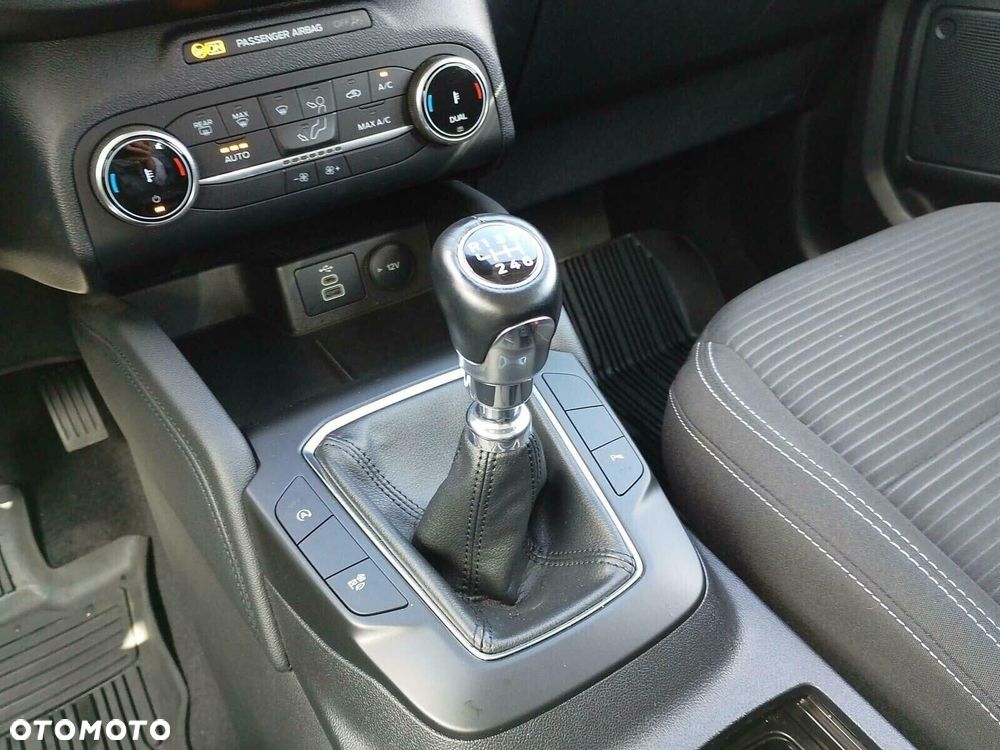 Ford Kuga - 18