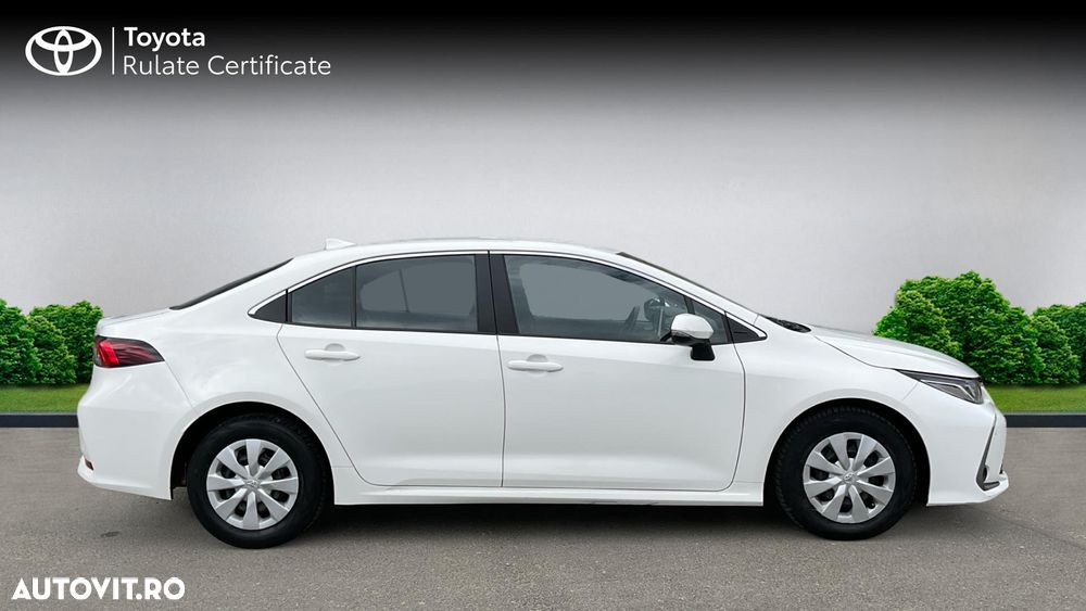 Toyota Corolla 1.8 HSD Business - 7