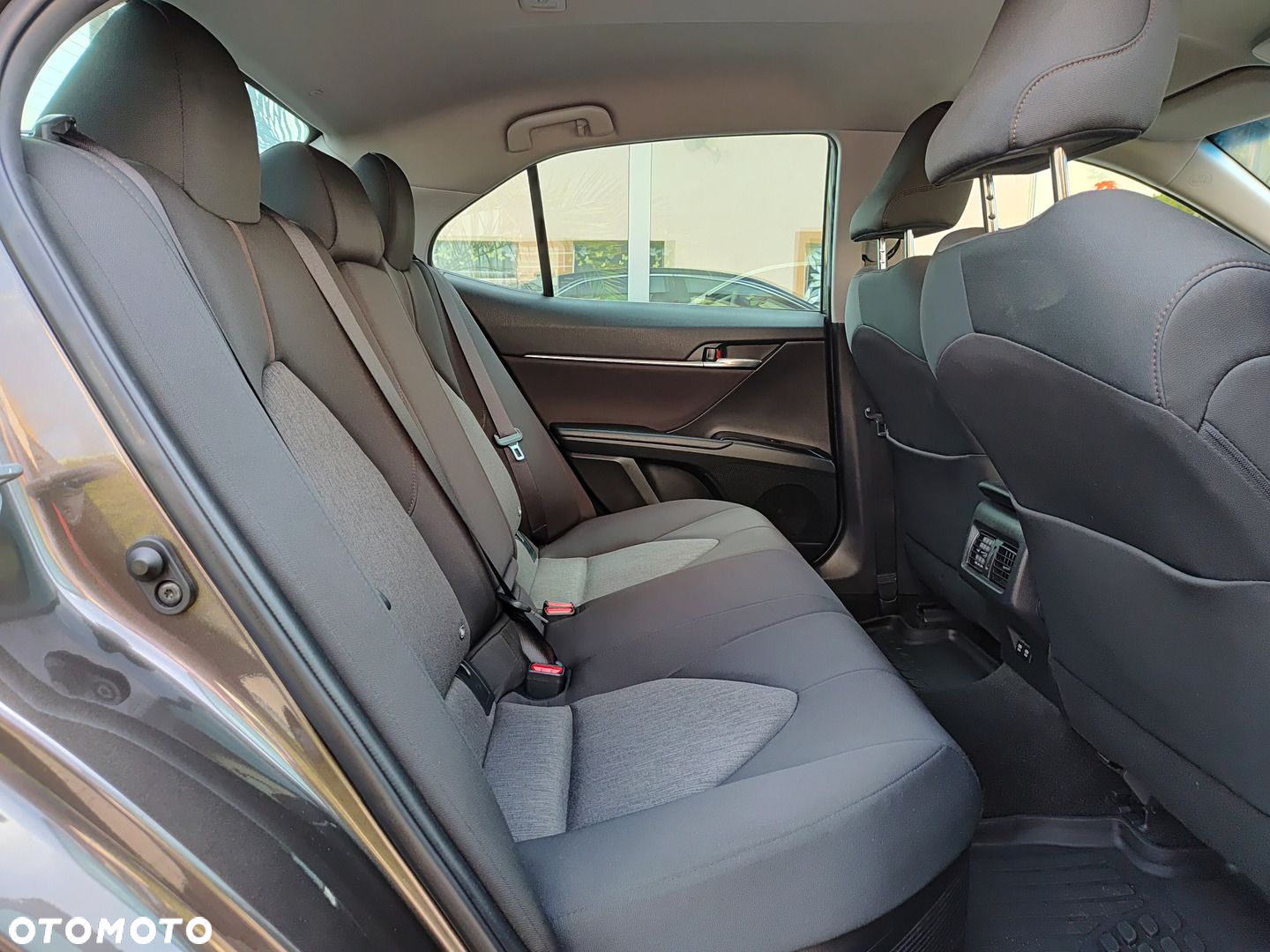 Toyota Camry - 7