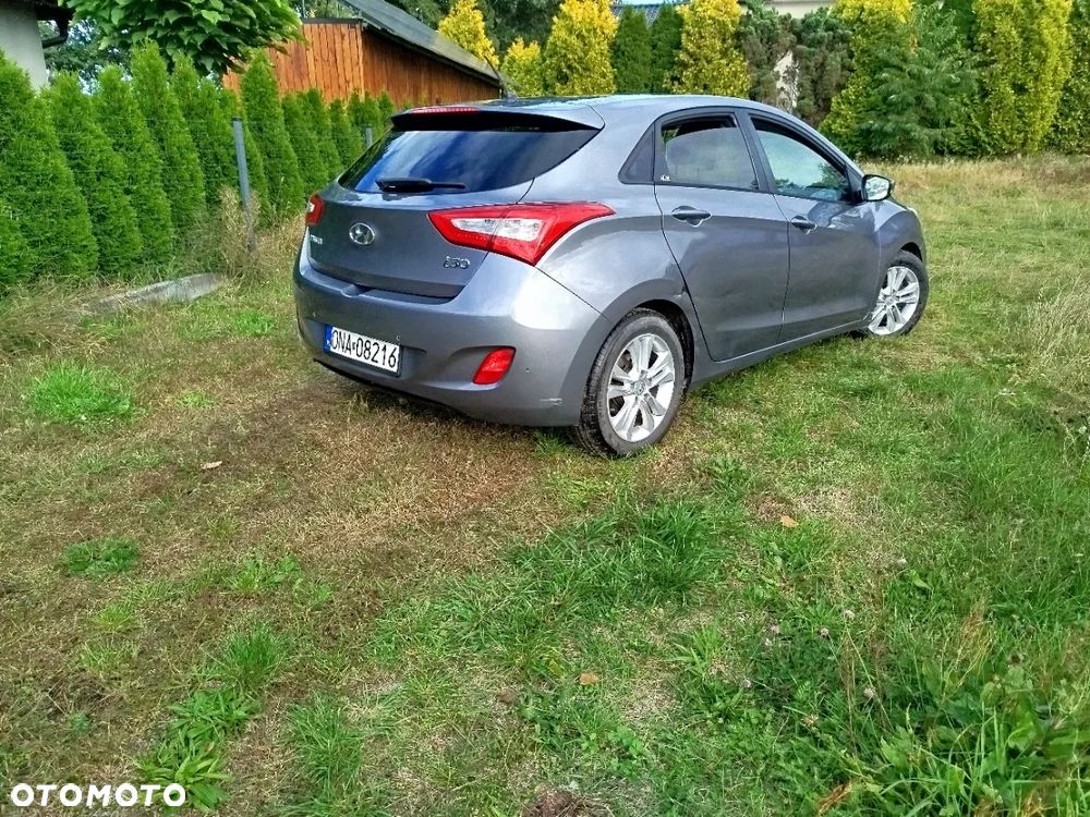 Hyundai i30 1.6 CRDi Premium - 10