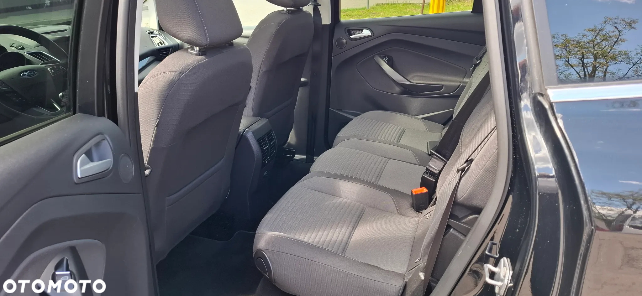 Ford C-MAX 1.5 EcoBoost Titanium ASS - 11