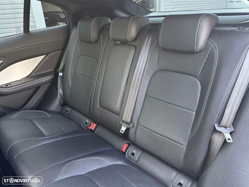 Jaguar I-Pace EV400 AWD R-DYNAMIC HSE - 30