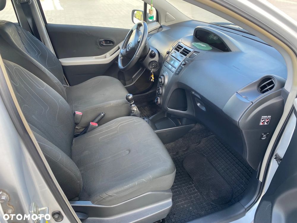 Toyota Yaris 1.33 VVT-i Cool+ - 9