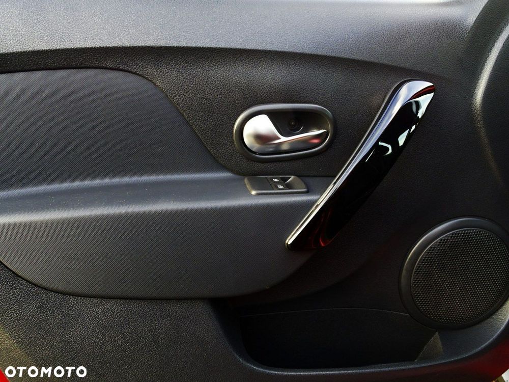 Dacia Logan TCe 90 S&S Stepway Celebration - 21