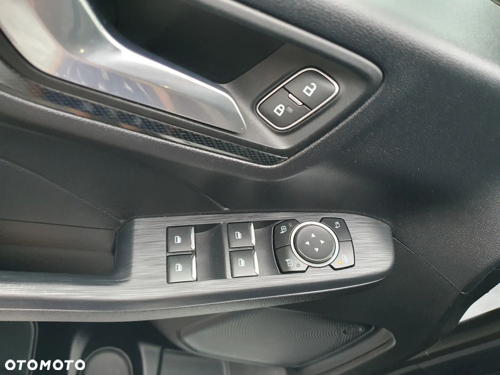 Ford Kuga 2.5P PHEV FWD ST-Line - 19