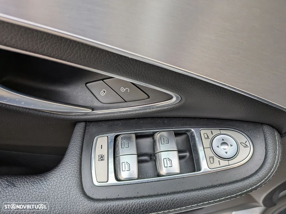 Mercedes-Benz C 300 BlueTEC Hybrid AMG Line - 6