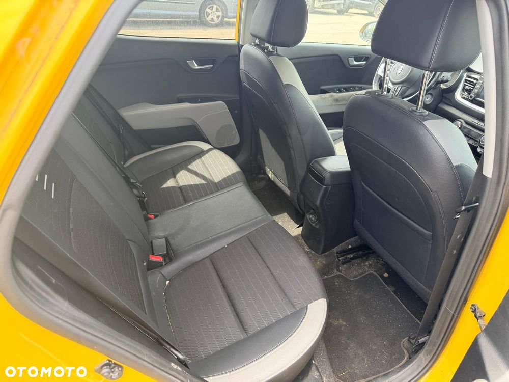 Kia Stonic - 5