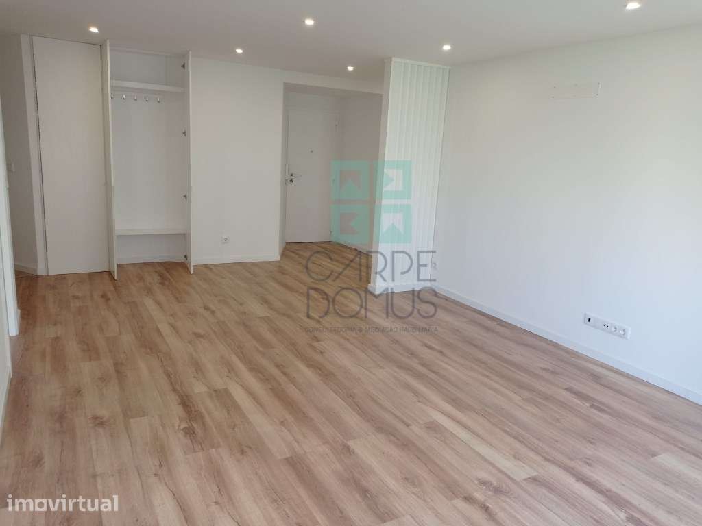 Apartamento T3 , remodelado, no Lumiar - Lisboa - Grande imagem: 2/41