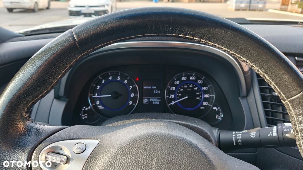 Infiniti QX70 3.7 AWD GT - 7