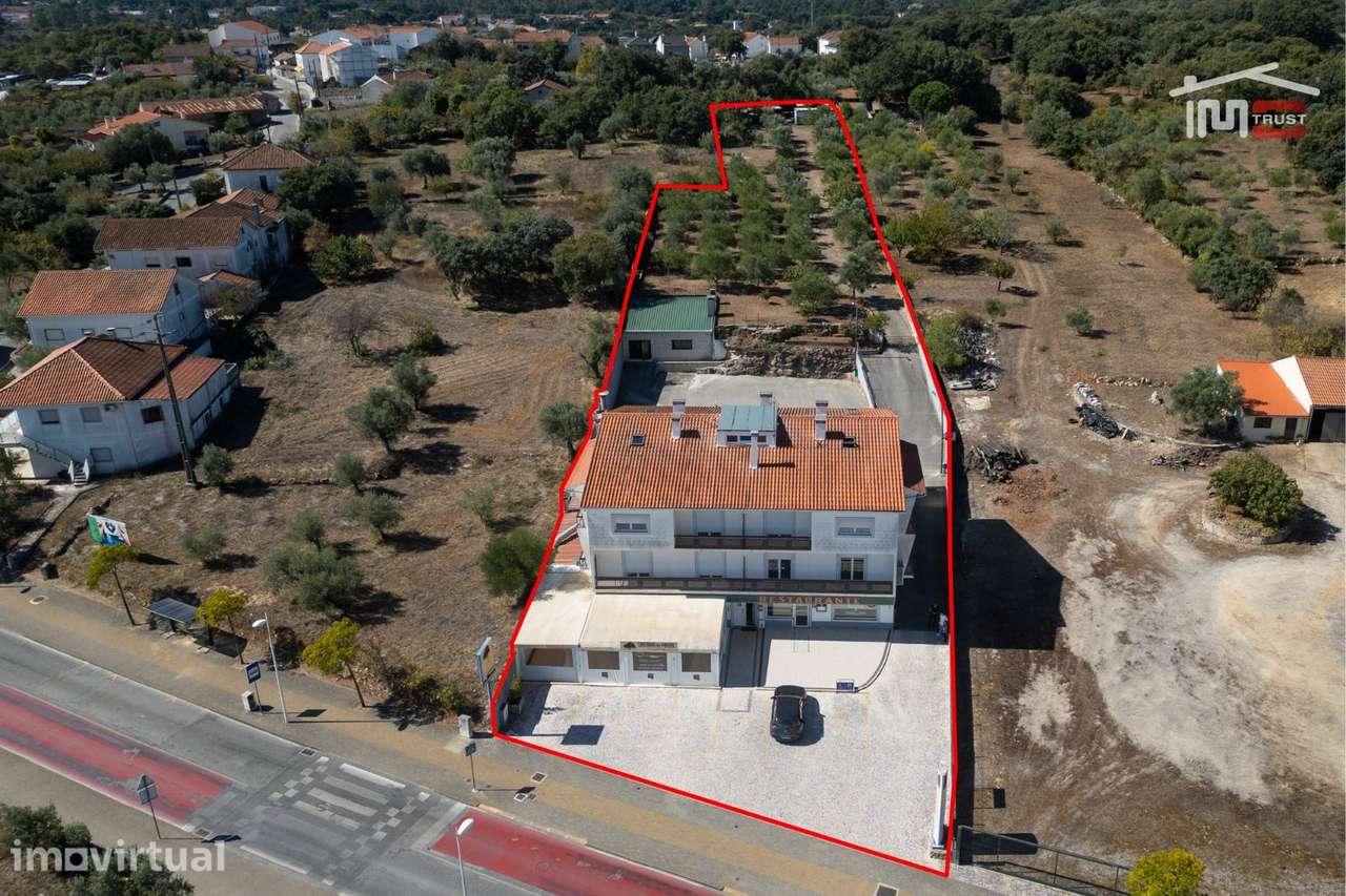 Prédio para habitação e serviços na Av. dos Pastorinhos, Fátima - Grande imagem: 5/40