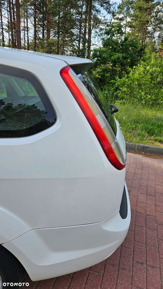 Ford Focus 1.6 TDCi DPF Titanium - 10