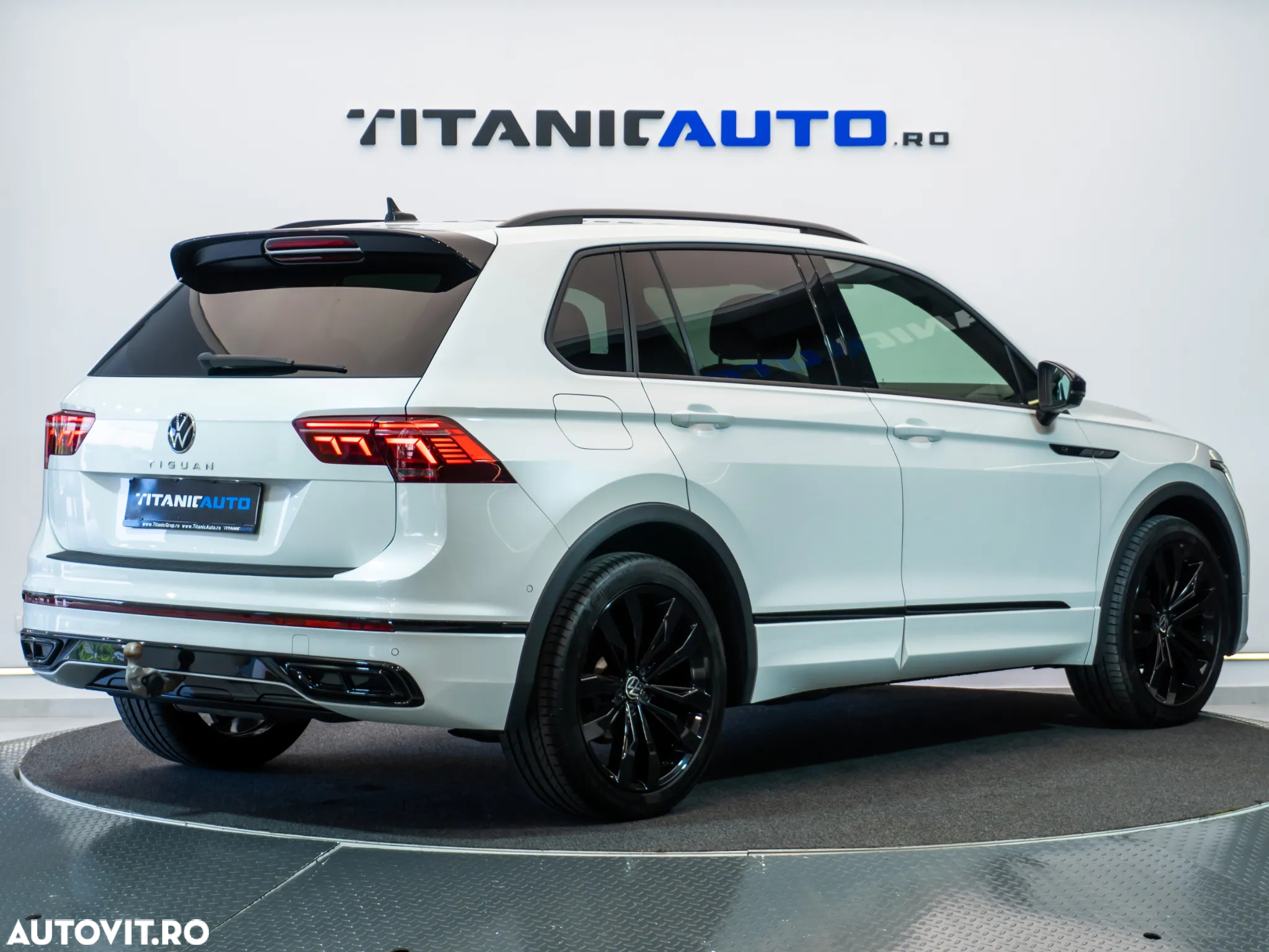 Volkswagen Tiguan 2.0 TDI SCR DSG R-Line - 4
