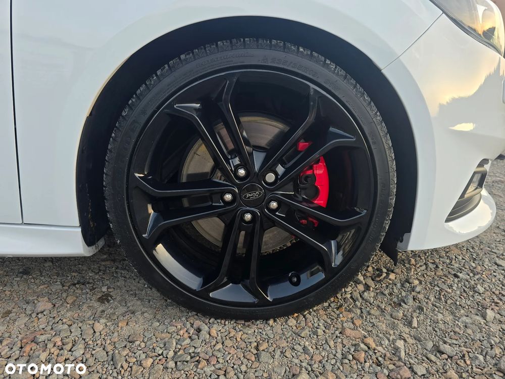 Ford Focus - 9