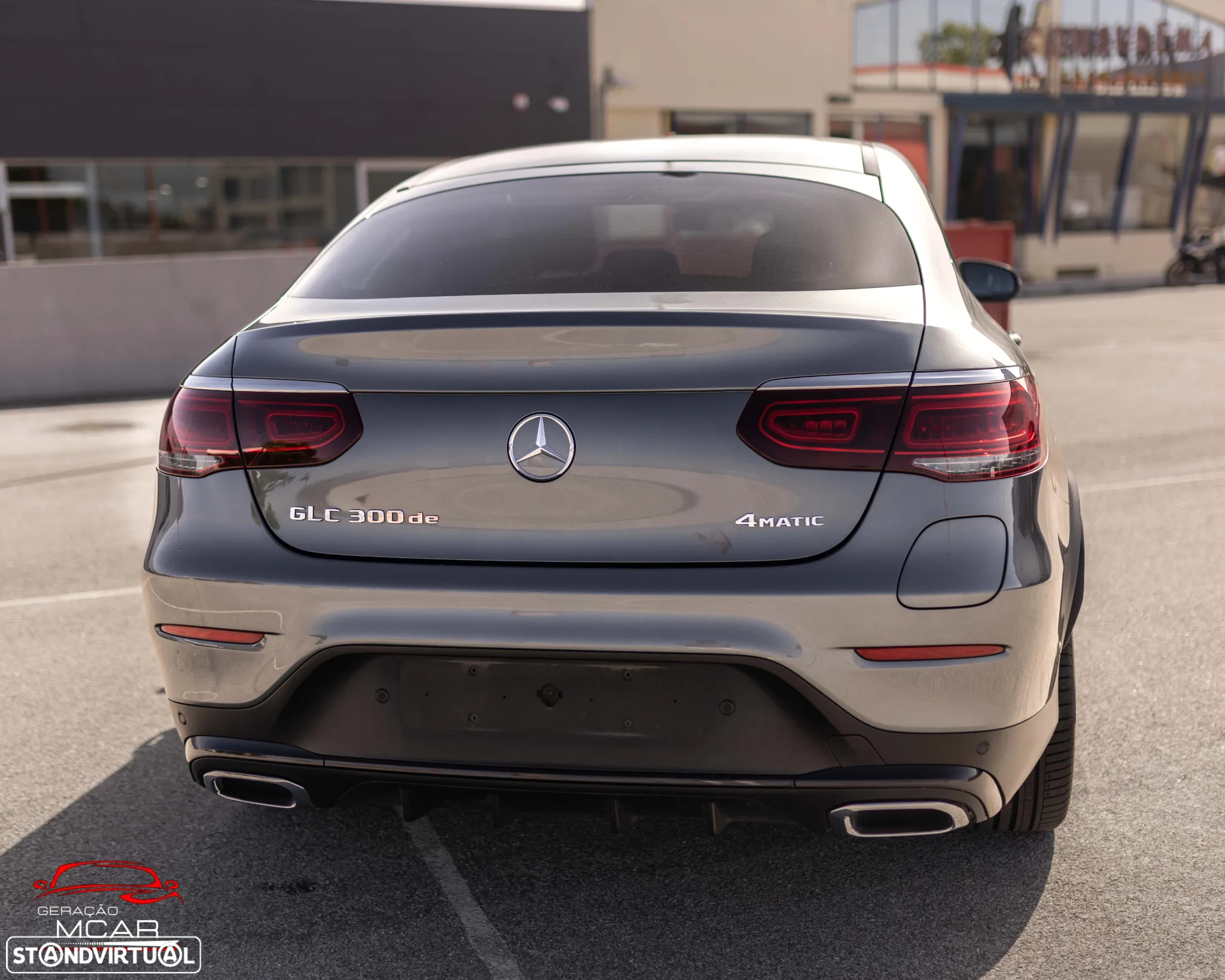 Mercedes-Benz GLC 300 Coupe e 4Matic - 4