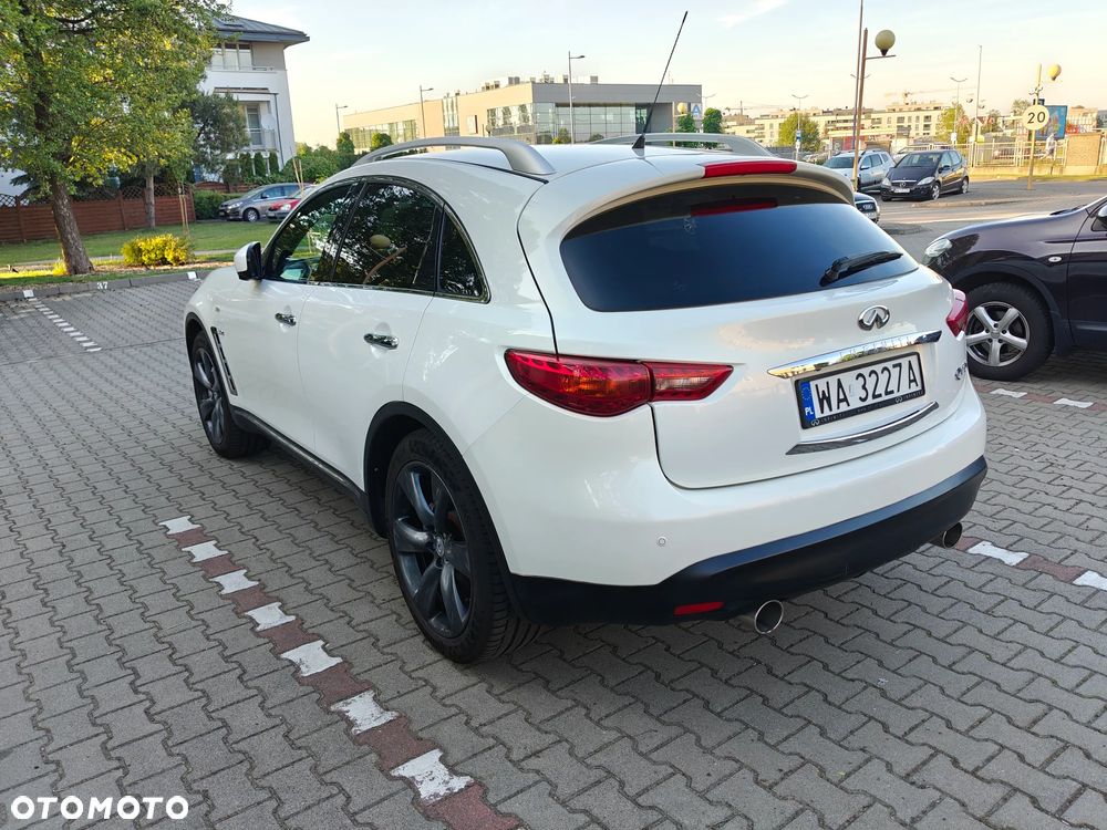 Infiniti QX70 3.0d S Premium - 6