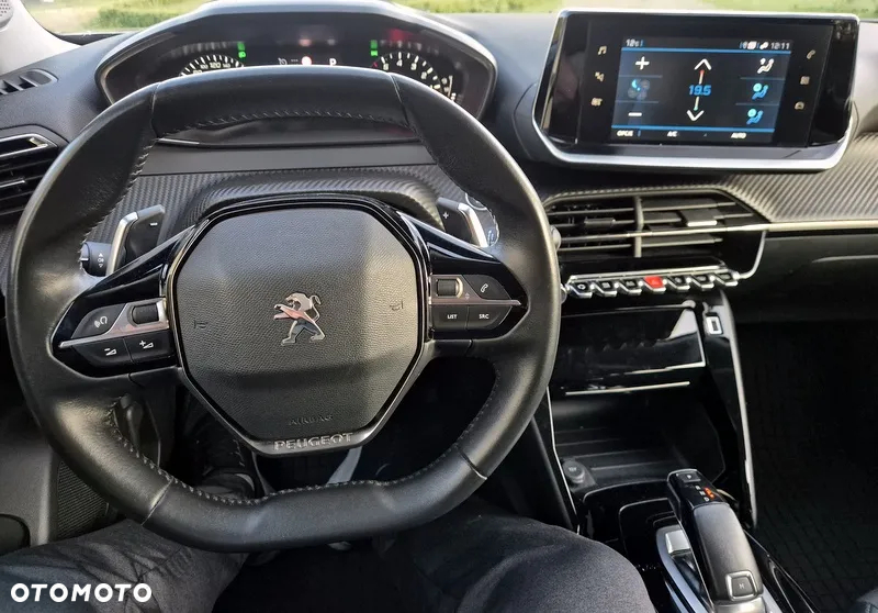 Peugeot 2008 1.5 BlueHDi Allure Pack S&S EAT8 - 9
