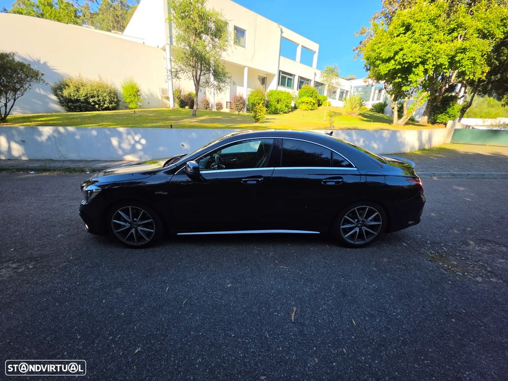 Mercedes-Benz CLA 45 AMG 4Matic 7G-DCT - 3