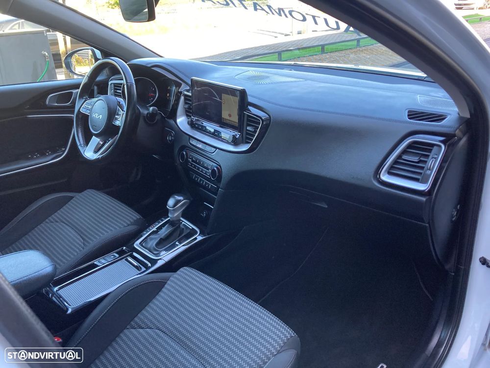 Kia Ceed 1.5 T-GDI DCT7 OPF (48V Mild Hybrid) Spirit - 37