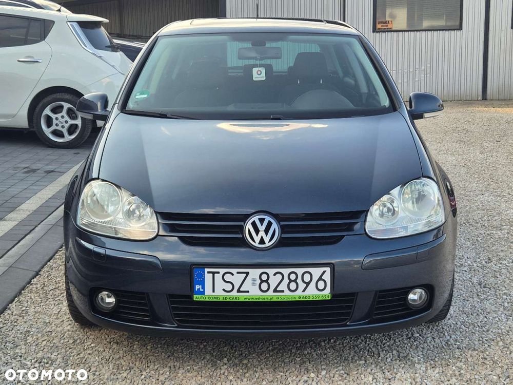 Volkswagen Golf - 2