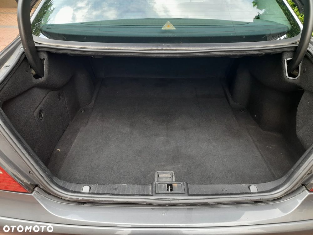 Mercedes-Benz Klasa E 200 CDI Automatik Classic - 12