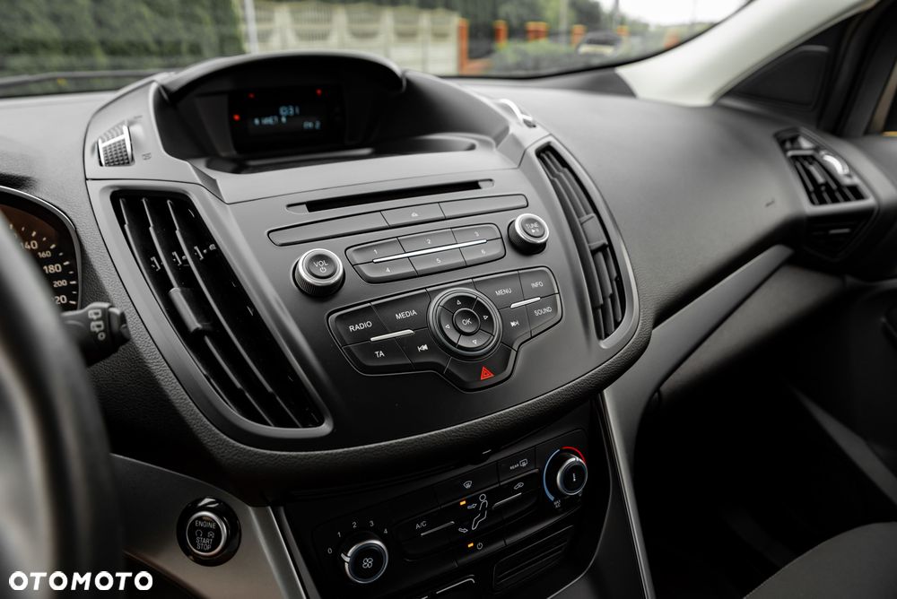 Ford Kuga 1.5 EcoBoost 2x4 Individual - 23