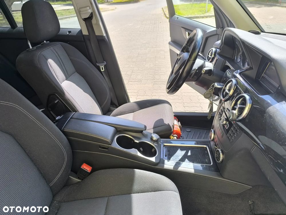 Mercedes-Benz GLK 350 4-Matic - 11