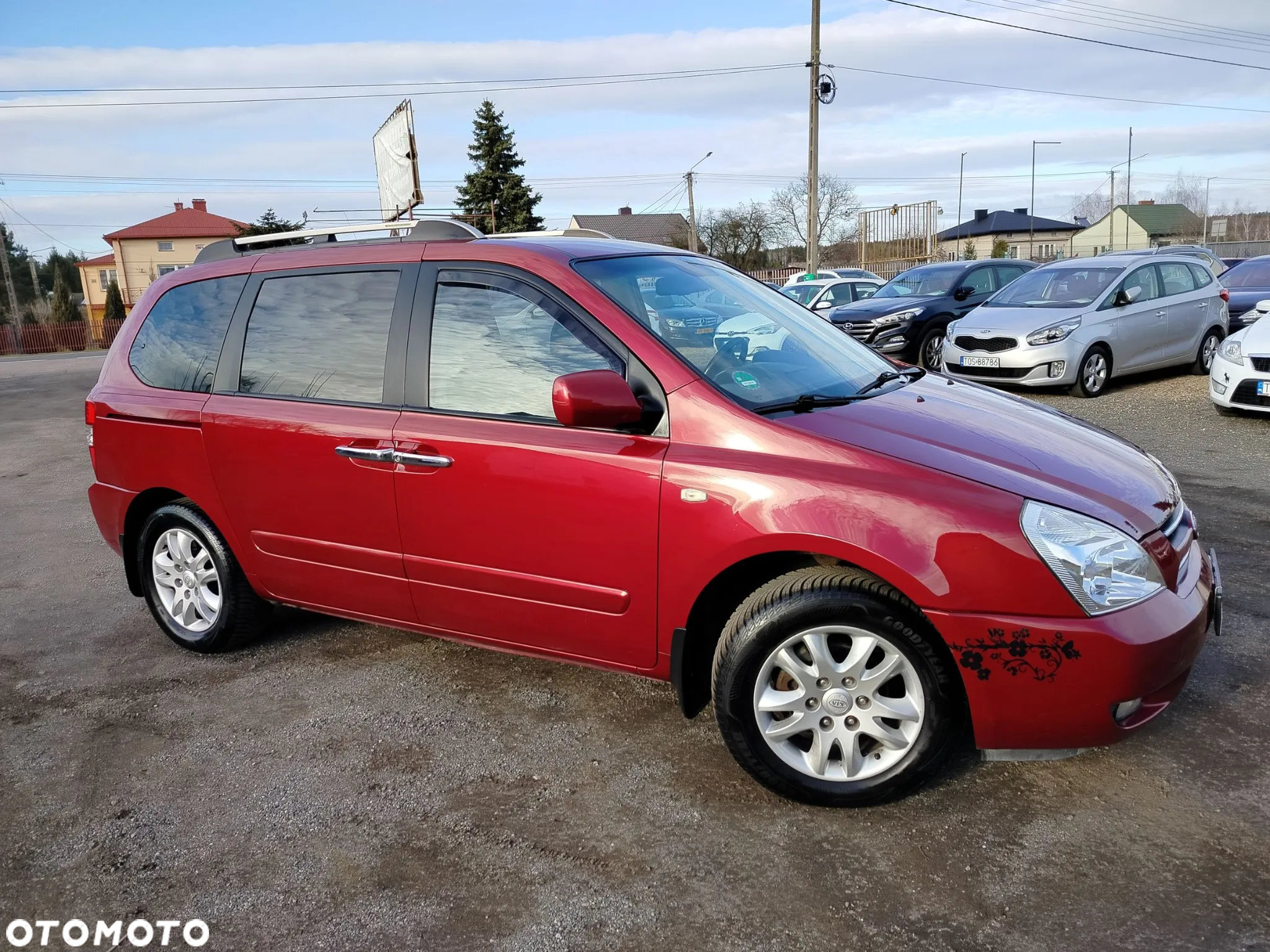 Kia Carnival - 3