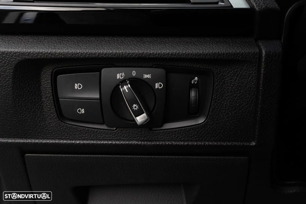 BMW 116 d Pack M Auto - 48