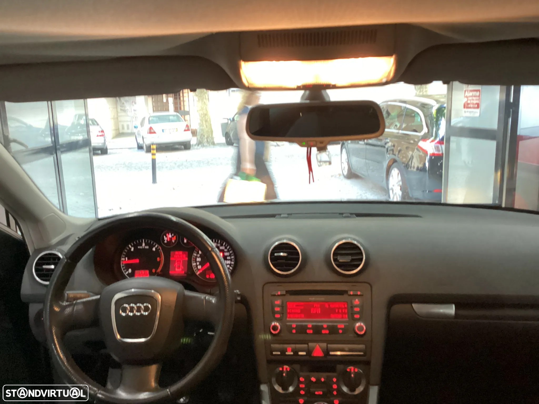 Audi A3 Sportback 2.0 TDi Ambiente - 23