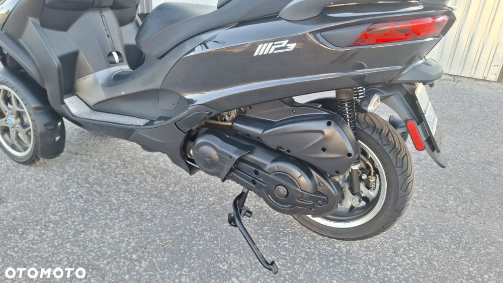 Piaggio MP-3 - 8