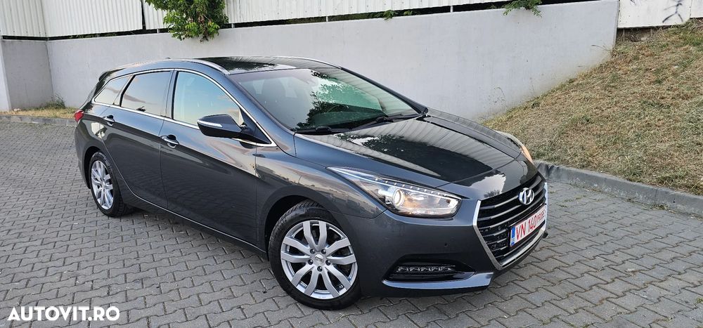 Hyundai i40 1.7 CRDI CW 7DCT Supreme+ - 1