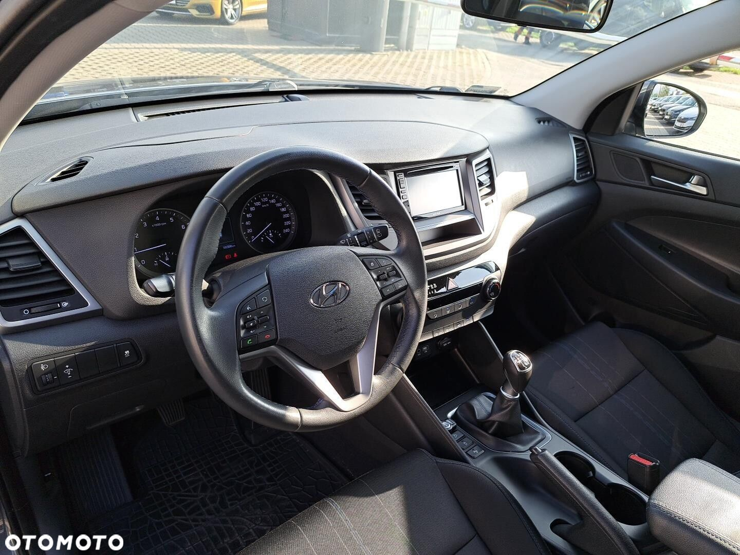 Hyundai Tucson 1.6 GDI BlueDrive Classic 2WD - 12